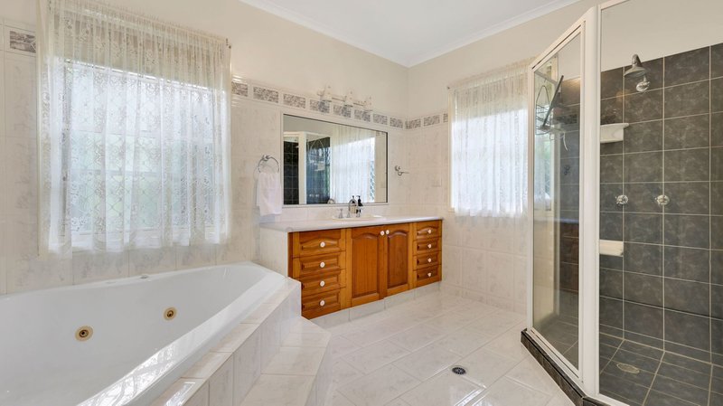 Photo - 14 Bowtell Drive, Highfields QLD 4352 - Image 18