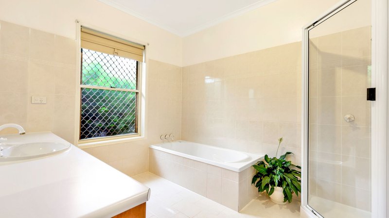 Photo - 14 Bowtell Drive, Highfields QLD 4352 - Image 23