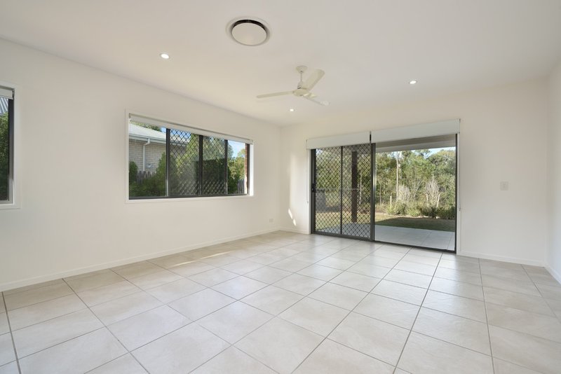 Photo - 14 Bragg Court, Kirkwood QLD 4680 - Image 10