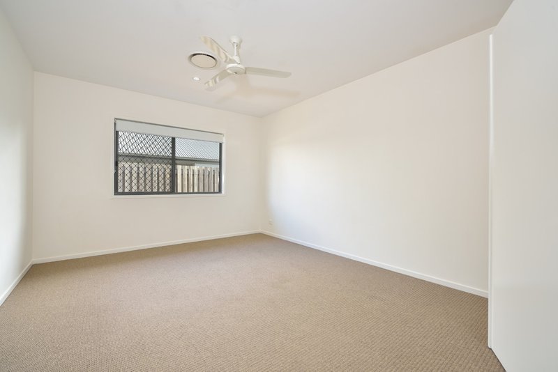 Photo - 14 Bragg Court, Kirkwood QLD 4680 - Image 14