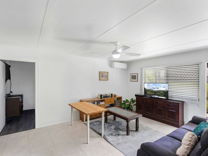 Photo - 14 Bray Road, Mooloolah Valley QLD 4553 - Image 13