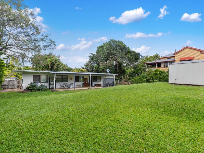 14 Bray Road, Mooloolah Valley QLD 4553