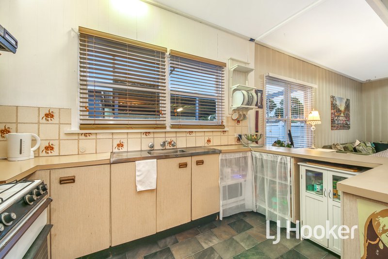 Photo - 1/4 Bride Avenue, Hampton Park VIC 3976 - Image 5