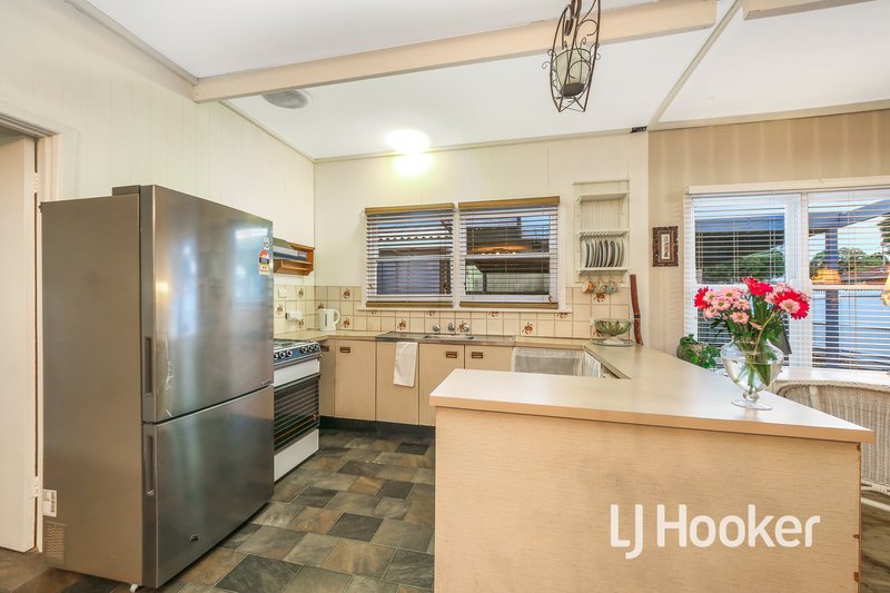 Photo - 1/4 Bride Avenue, Hampton Park VIC 3976 - Image 6