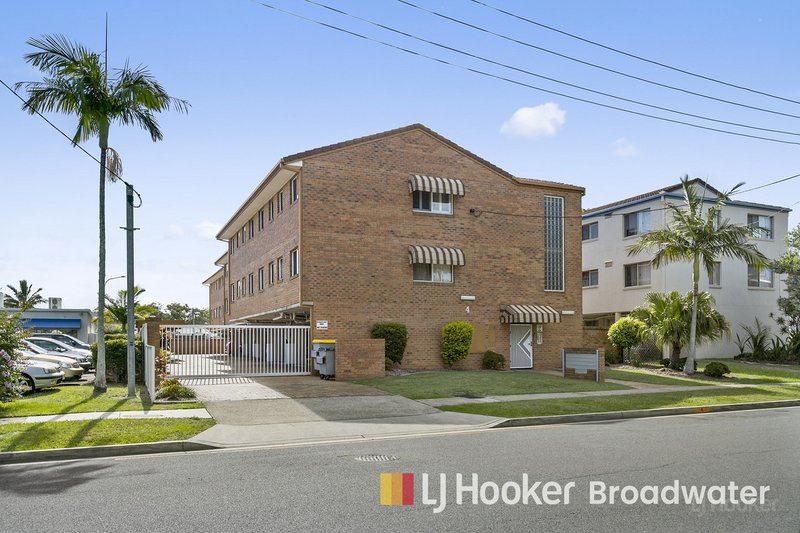 Photo - 1/4 Brighton Street, Biggera Waters QLD 4216 - Image 2