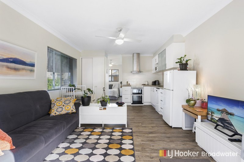 Photo - 1/4 Brighton Street, Biggera Waters QLD 4216 - Image 4