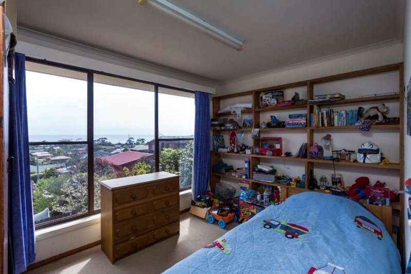 Photo - 14 Brinckman Court, Devonport TAS 7310 - Image 12