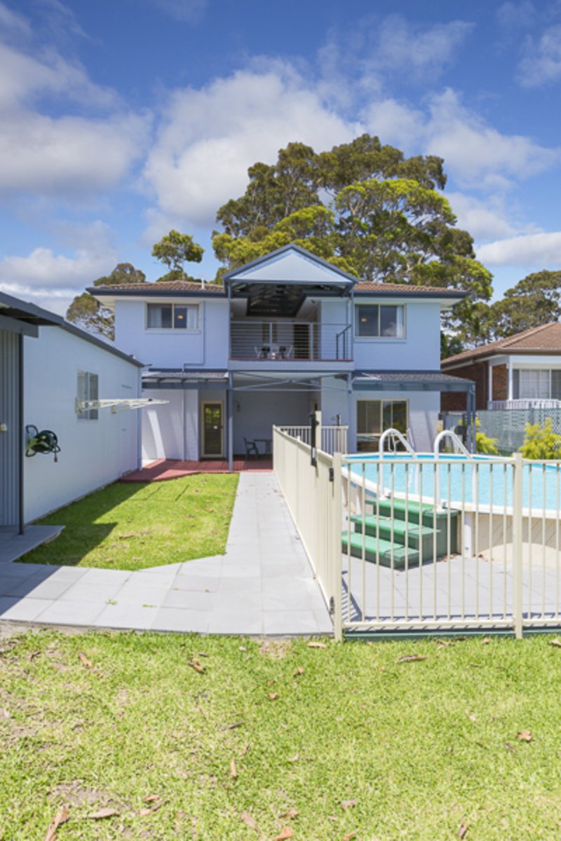 Photo - 14 Bronte Crescent, Sunshine Bay NSW 2536 - Image 8