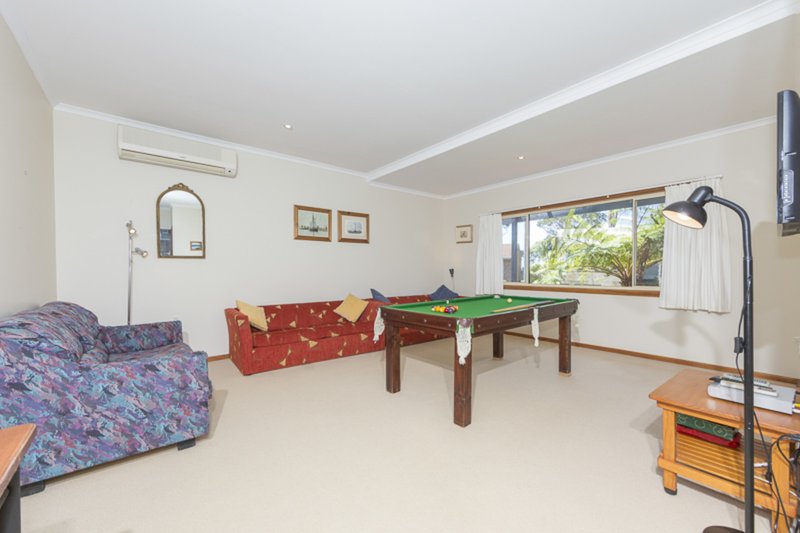 Photo - 14 Bronte Crescent, Sunshine Bay NSW 2536 - Image 12