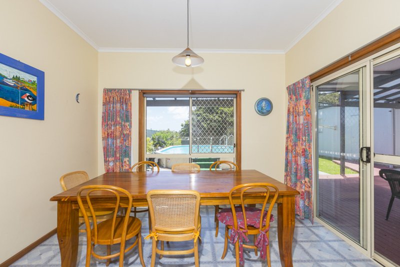 Photo - 14 Bronte Crescent, Sunshine Bay NSW 2536 - Image 14