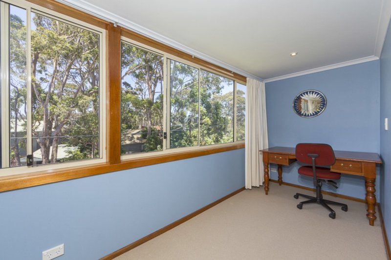 Photo - 14 Bronte Crescent, Sunshine Bay NSW 2536 - Image 24