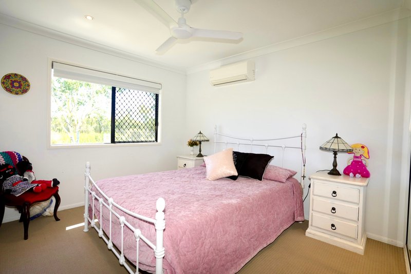 Photo - 14 Brooksfield Drive, Sarina Beach QLD 4737 - Image 18