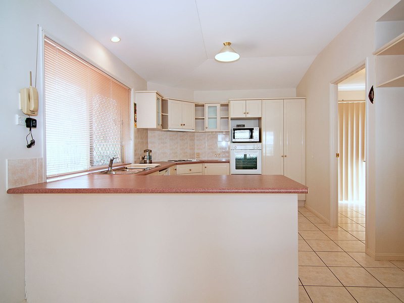 Photo - 14 Brookvale Place, Bracken Ridge QLD 4017 - Image 7