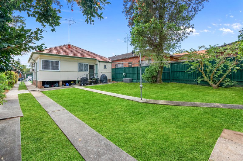 Photo - 14 Brussels Street, North Strathfield NSW 2137 - Image 7