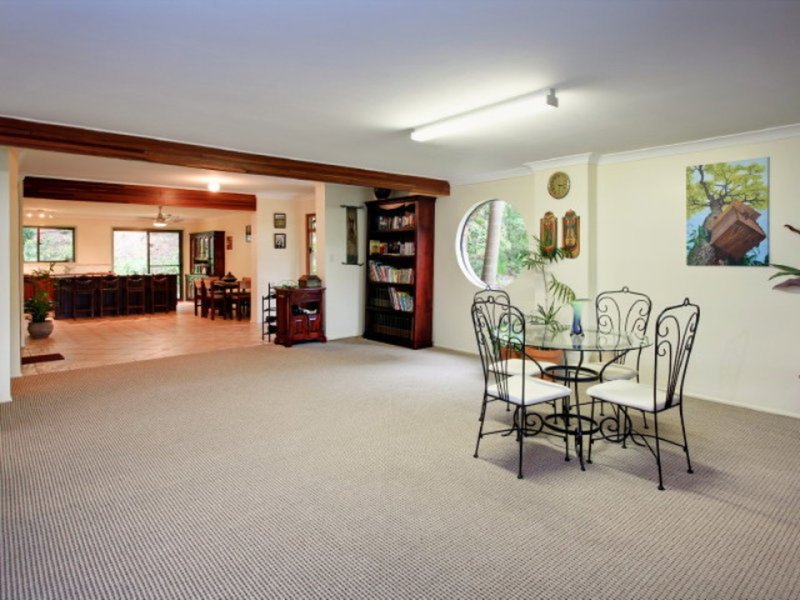 Photo - 14 Buranda Road, Clear Mountain QLD 4500 - Image 7