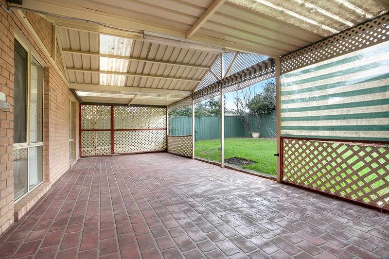 Photo - 14 Burraga Place, Glenmore Park NSW 2745 - Image 12