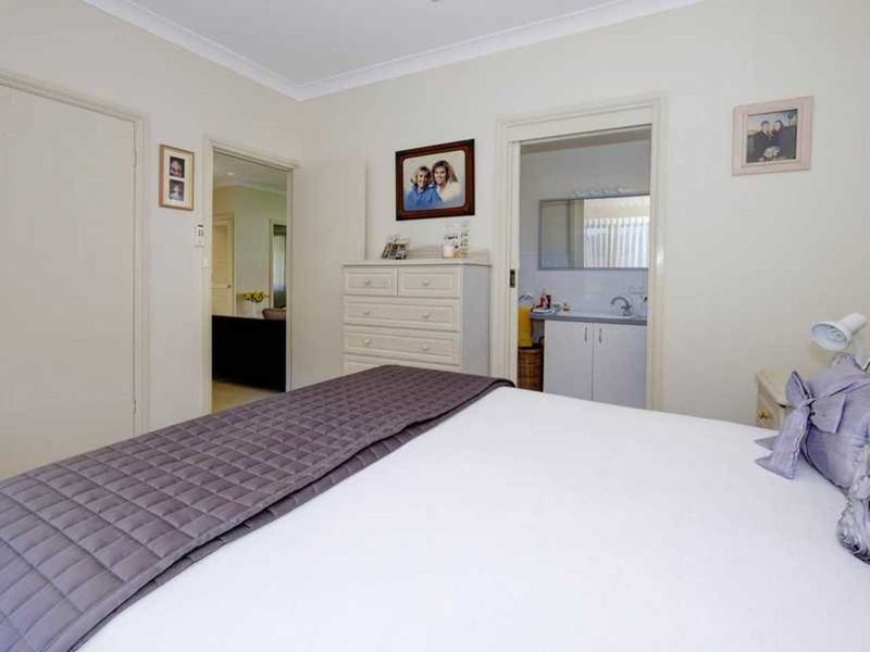 Photo - 14 Burrawan Street, Forster NSW 2428 - Image 4