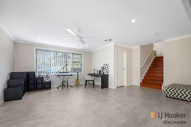 Photo - 14 Burriang Way, Pemulwuy NSW 2145 - Image 5