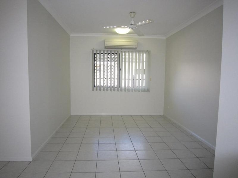 Photo - 14 Butterfly Crescent, Douglas QLD 4814 - Image 4