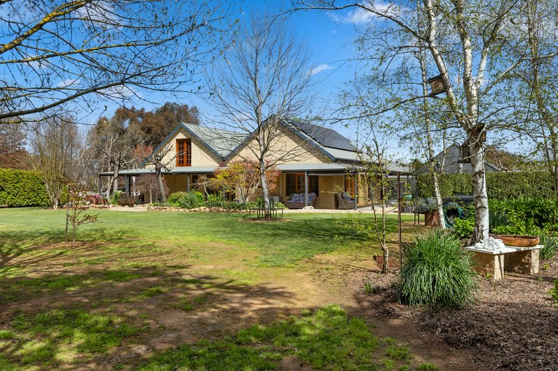 Photo - 14 Cabernet Court, Milawa VIC 3678 - Image 2