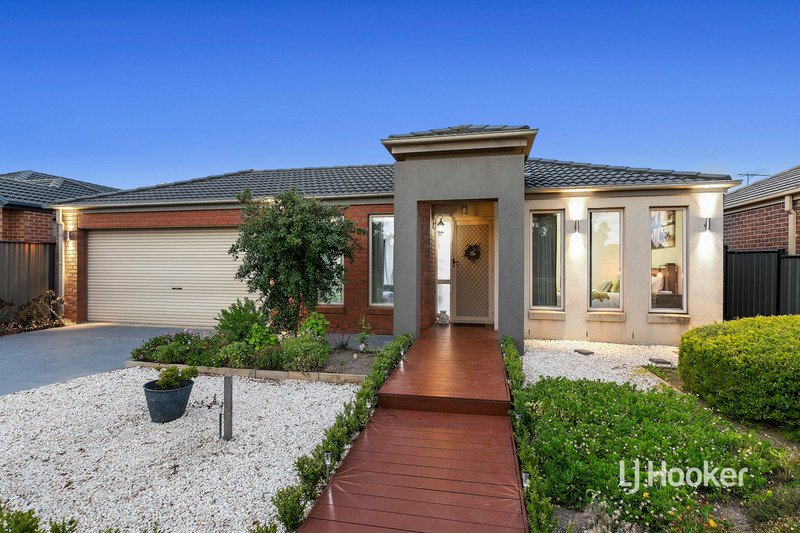 Photo - 14 Caldicott Crescent, Point Cook VIC 3030 - Image 1