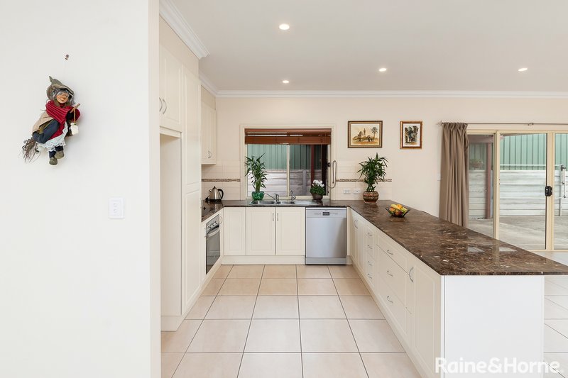 Photo - 1/4 Caldwell Street, Strathalbyn SA 5255 - Image 5