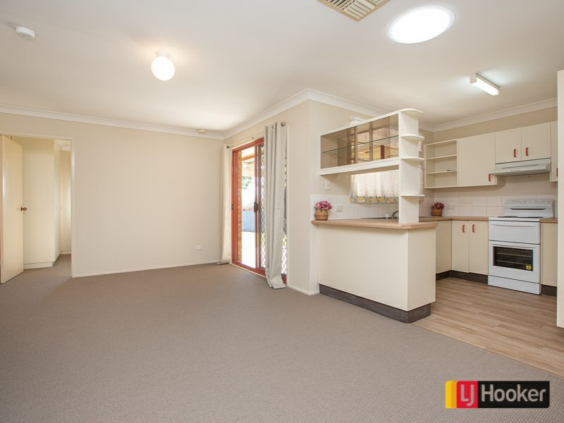 Photo - 14 Caley Close, Tamworth NSW 2340 - Image 2