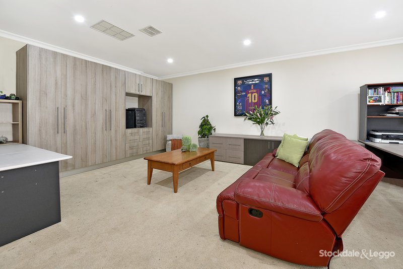 Photo - 1/4 Callan Court, Mill Park VIC 3082 - Image 4