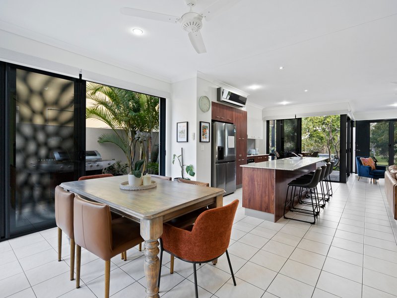 Photo - 14 Calliope Circuit, Murarrie QLD 4172 - Image 6