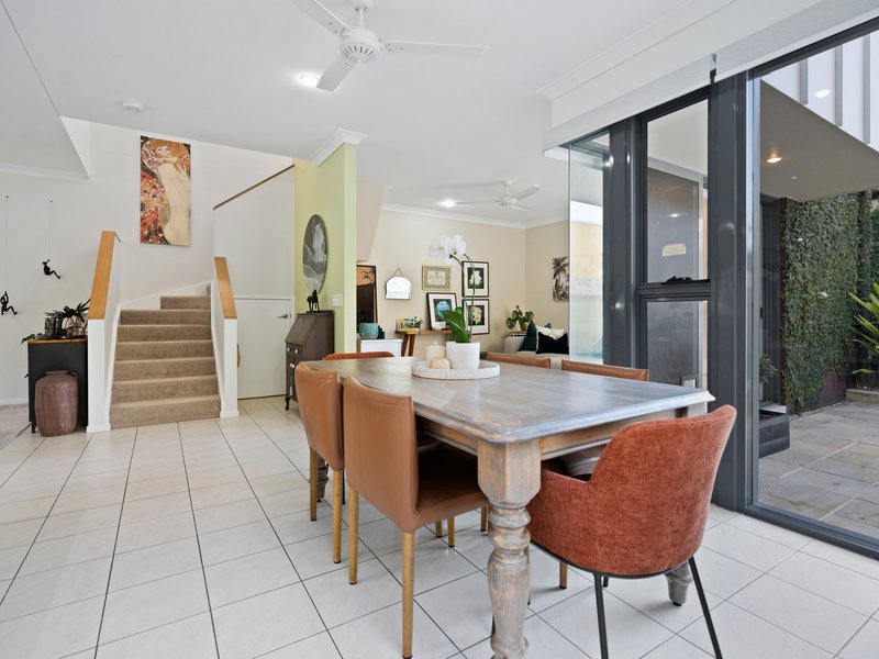 Photo - 14 Calliope Circuit, Murarrie QLD 4172 - Image 8