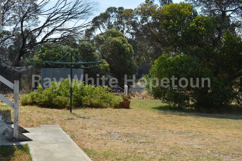 Photo - 14 Cambewarra Drive, Hopetoun WA 6348 - Image 13