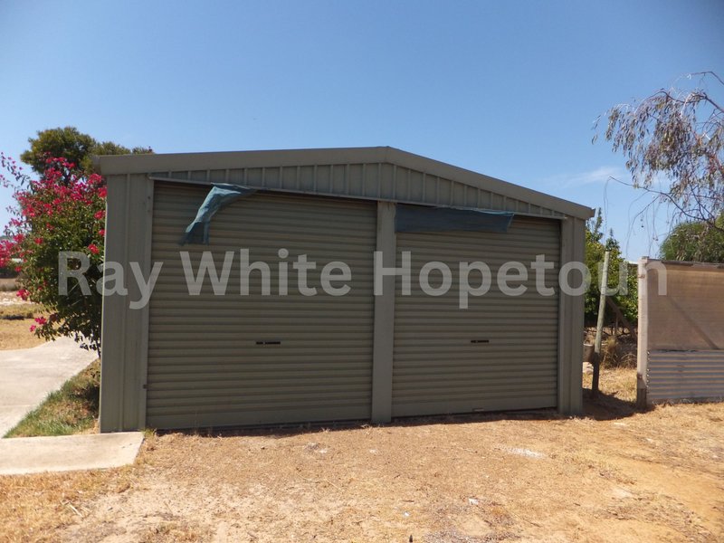 Photo - 14 Cambewarra Drive, Hopetoun WA 6348 - Image 15