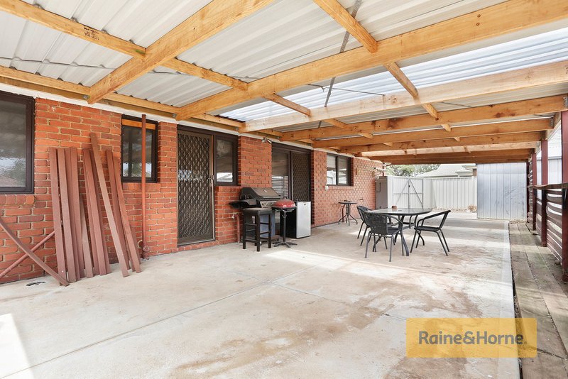 Photo - 14 Cambrian Way, Melton West VIC 3337 - Image 8