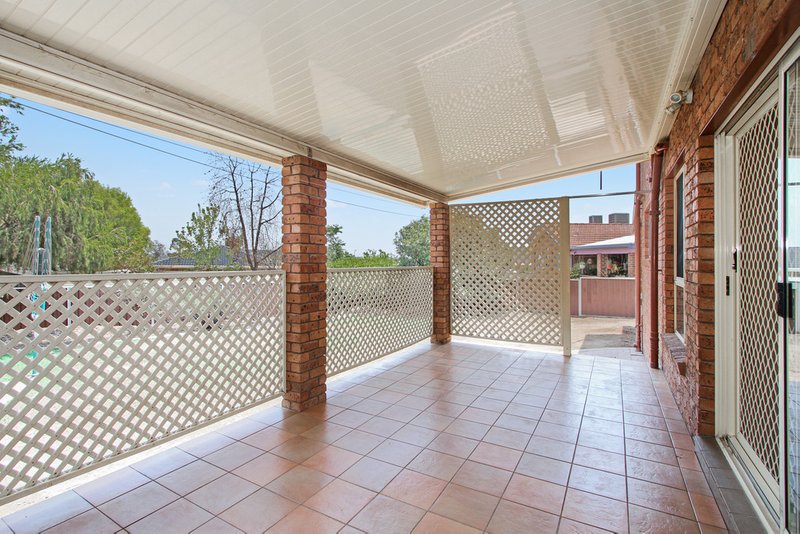 Photo - 14 Camira Crescent, Tamworth NSW 2340 - Image 8