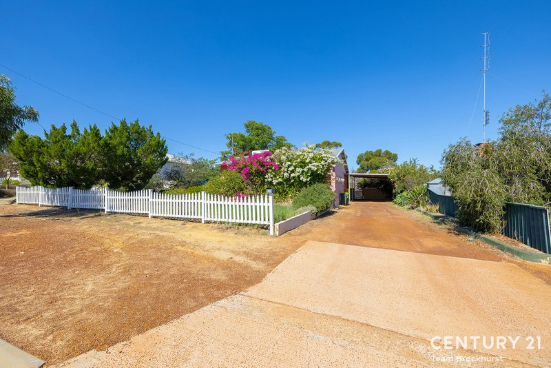 Photo - 14 Camm Street, Corrigin WA 6375 - Image 6