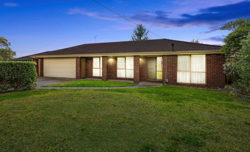 14 Campaspe Drive, Croydon Hills VIC 3136