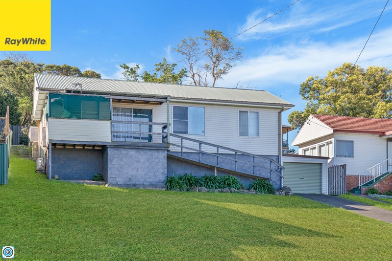 Photo - 14 Canberra Road, Lake Heights NSW 2502 - Image 1