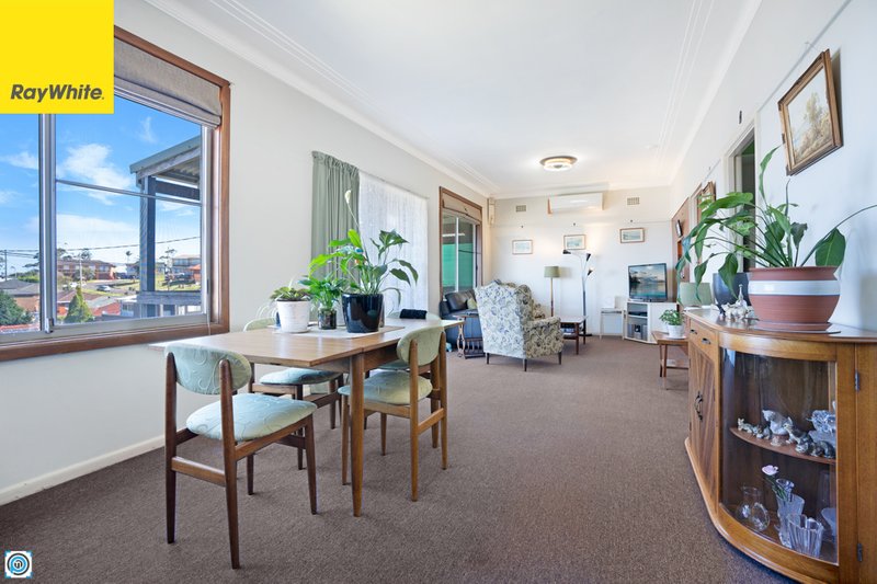 Photo - 14 Canberra Road, Lake Heights NSW 2502 - Image 4