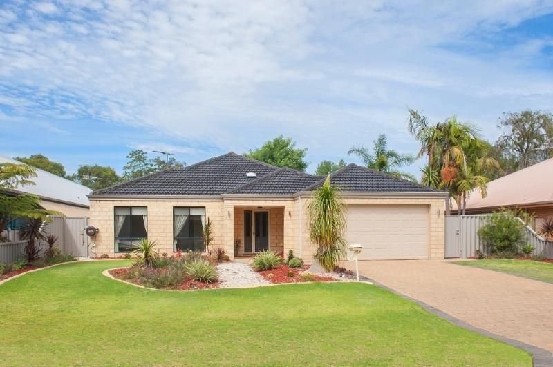 14 Canterbury Place, West Busselton WA 6280