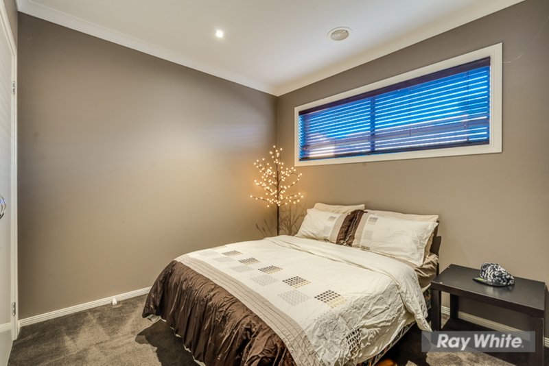 Photo - 14 Carbine Avenue, Tarneit VIC 3029 - Image 9