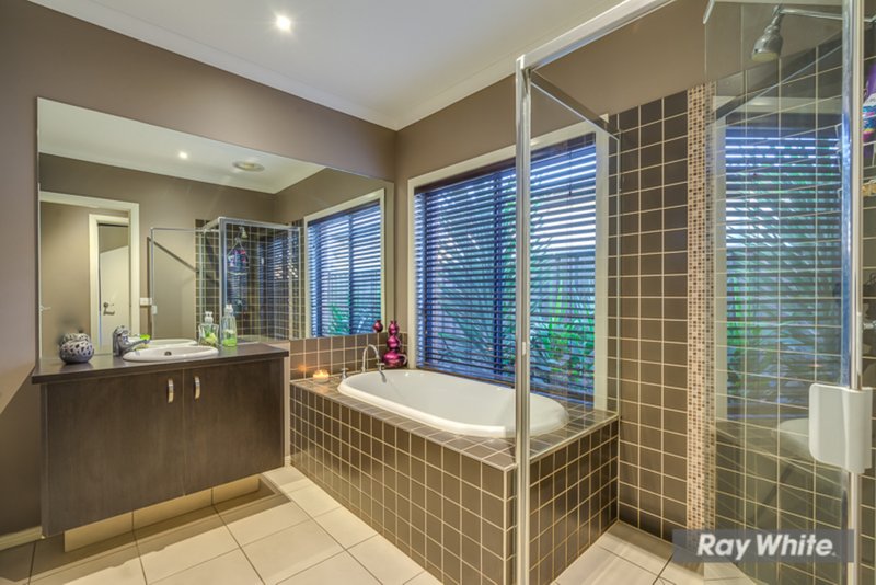 Photo - 14 Carbine Avenue, Tarneit VIC 3029 - Image 10