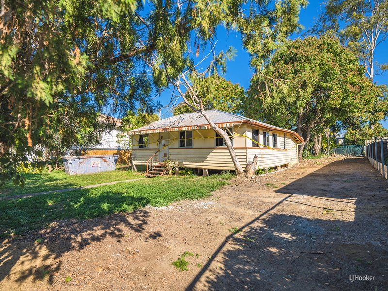 Photo - 14 Card Street, Berserker QLD 4701 - Image 5