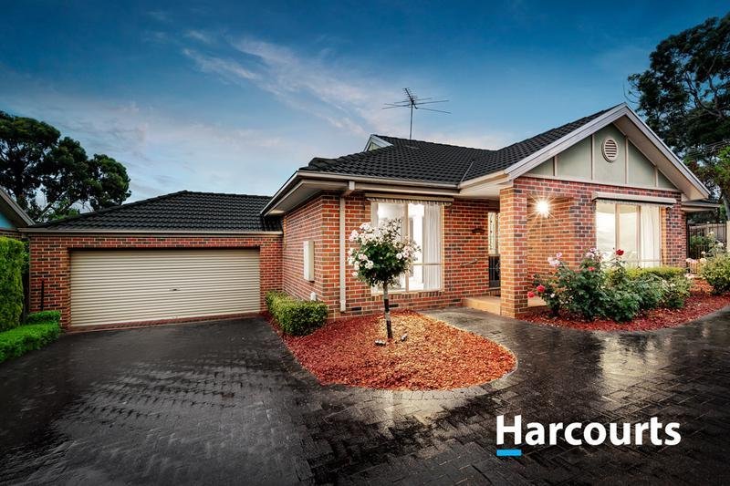 1/4 Carina Close, Wantirna South VIC 3152