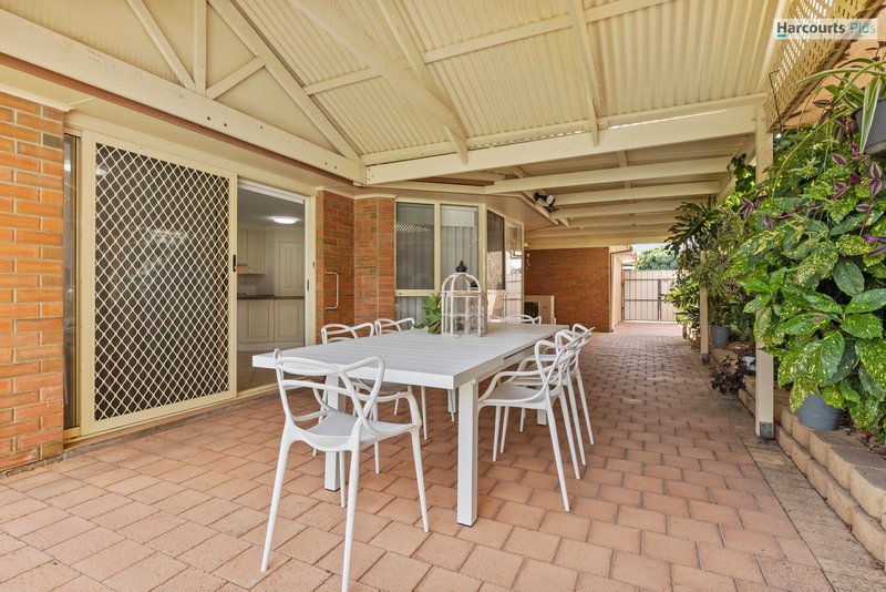 Photo - 14 Carlisle Court, Hallett Cove SA 5158 - Image 15