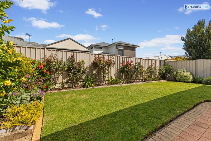 Photo - 14 Carlisle Court, Hallett Cove SA 5158 - Image 17
