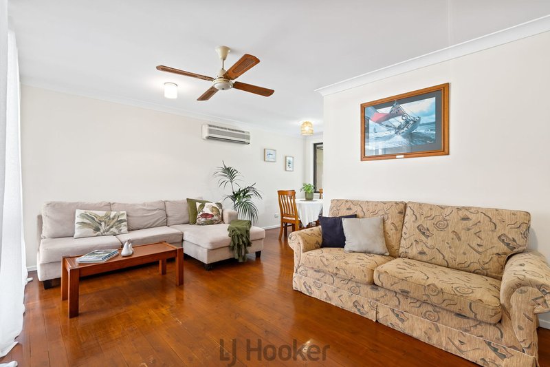 Photo - 14 Carlisle Row, Fishing Point NSW 2283 - Image 5