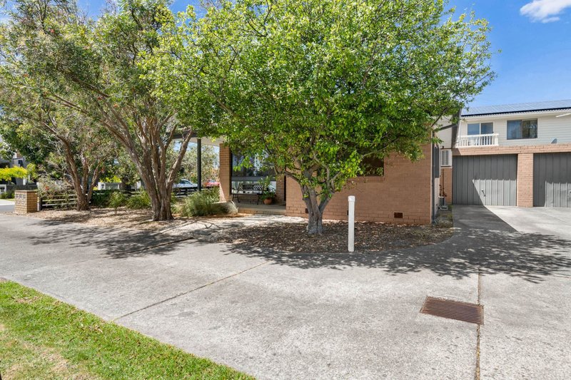 Photo - 1/4 Carnoustie Grove, Mornington VIC 3931 - Image 12