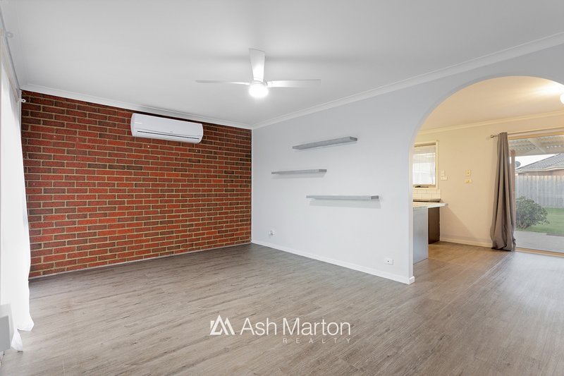 Photo - 14 Caroline Crescent, Cranbourne West VIC 3977 - Image 3