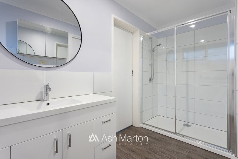 Photo - 14 Caroline Crescent, Cranbourne West VIC 3977 - Image 5