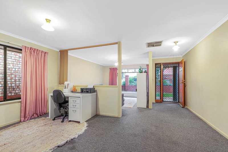 Photo - 14 Carrondown Walk, Brompton SA 5007 - Image 5